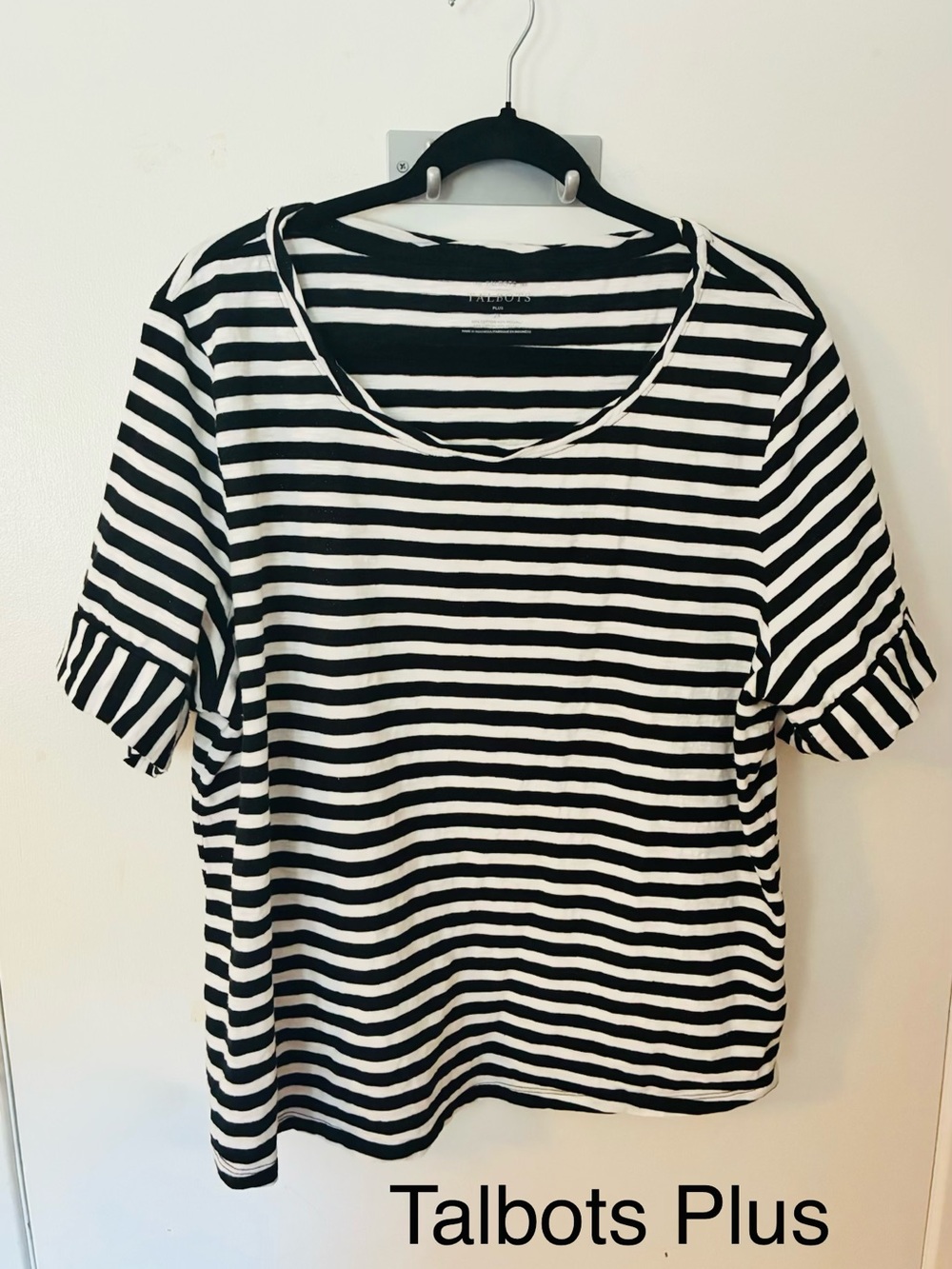 267 Talbots Plus Black & White Striped Scoop Neck Top